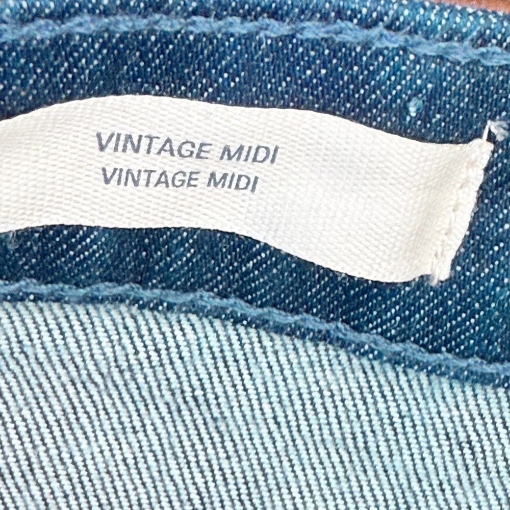 Universal Thread Dark Blue Jean Shorts‎ - Picture 13 of 16